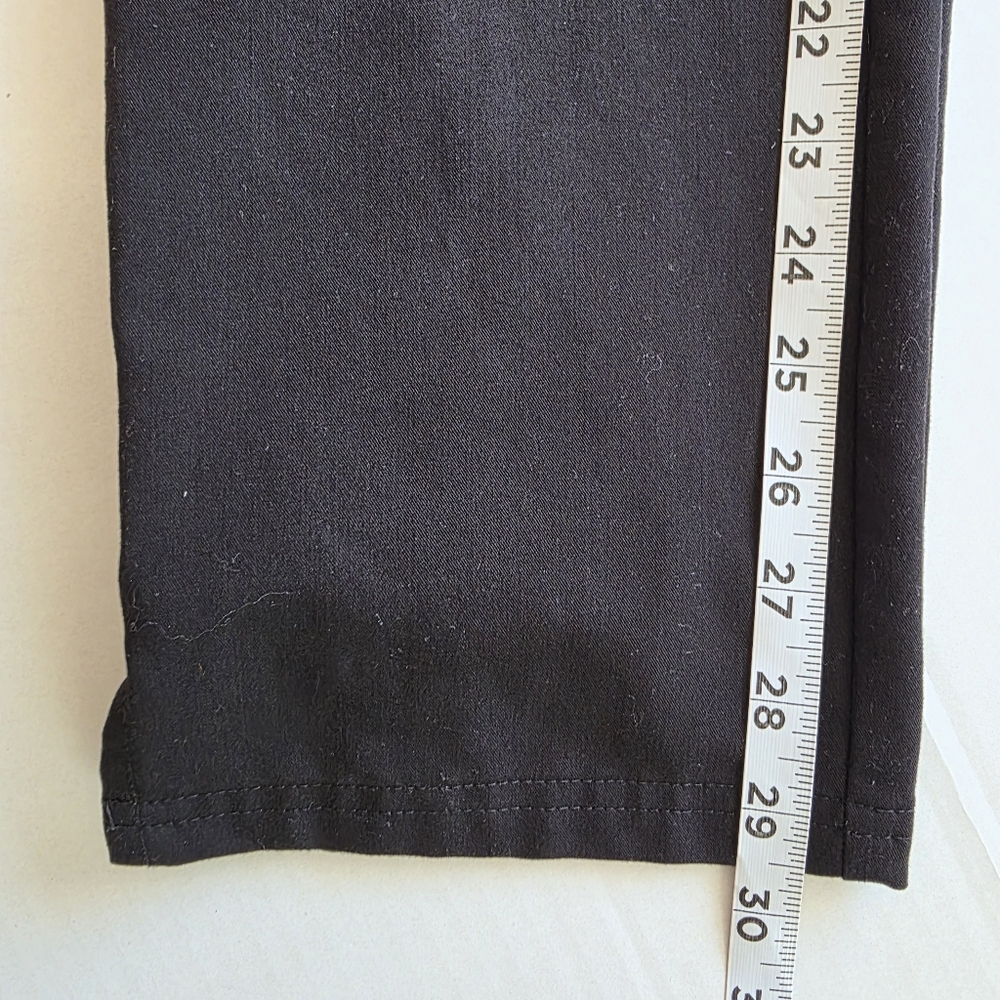 FIGS Yola High Waisted Skinny Tapered Leg Scrub Pants M Black  Tailored Nursing - Picture 15 of 16